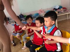 -爱乐梵国际儿童教育中心(古美店)