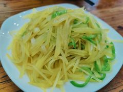尖椒土豆丝-南磨房食府(燕莎奥特莱斯购物中心店)
