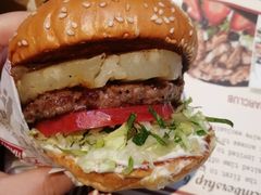 -The Habit Burger Grill 哈比特汉堡(复兴soho店)