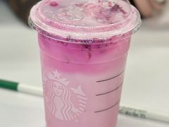 -星巴克(北京远大路金源燕莎店)