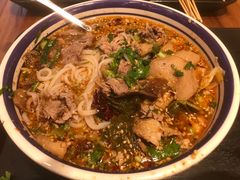 -云阿蛮云南生烫牛肉米线(奉贤路店)