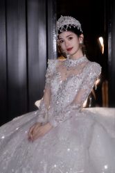 -LOVINA洛维娜婚纱礼服