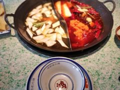 -鸿姐老火锅(疁城新天地店)