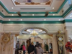 -王朝大酒店徐汇店-地面停车场