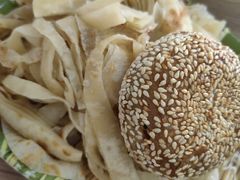 芝麻烧饼-豫石记羊汤(北苑店)