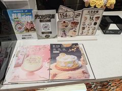 -DQ·蛋糕·冰淇淋(大宁国际商业广场店)