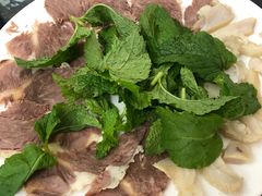 金牌牛肉米线-桥香园云南过桥米线(金马碧鸡店)