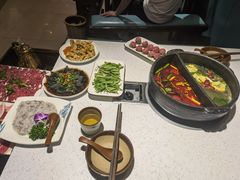 -贵府酸汤牛肉火锅·贵州老字号(飞山街店)
