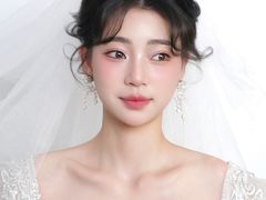 -金夫人化妆摄影职业培训学校