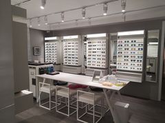 -目艮眼镜SHOWROOM(品牌集合店)