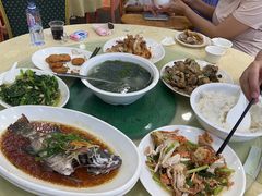 -锐记美食店·现捞海鲜(闸坡店)