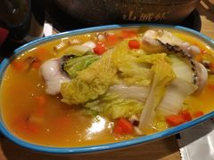 -山城外·非遗酸菜鱼(新都汇融店)