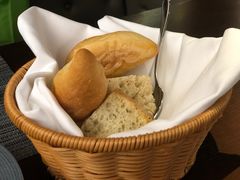 -卡普里披萨·牛扒·下午茶