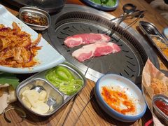 -明洞阿姨·韩式酱蟹烤肉·创意料理(三元桥店)