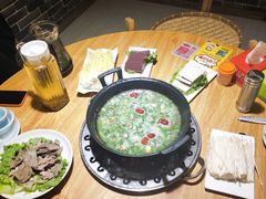 -茸梅路右拐龙虾-农家菜(松江店)