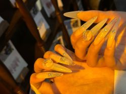 -鲸彩·美甲美睫科技护肤