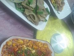-洪霞餐馆