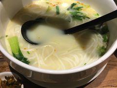 -茶花妹子云南餐厅(传媒大学店)