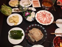 -唯爱KTV聚会餐厅(仙林东城汇店)