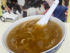 红烧汤招牌大只翅-添發碗仔翅美食