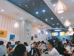 大堂-螺小胖柳州螺蛳粉(钟楼总店)