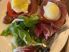 -Common Table · Brunch & Coffee
