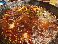 -鸿顺老铁锅美蛙鱼府(解放碑店)