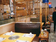 -唯成•韩国炭火烤肉 유성고기