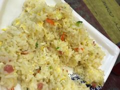 -扒虾小妹儿麻辣海鲜(宏图街店)