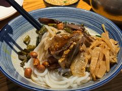 -牛八宝桂林米粉(八里庄店)
