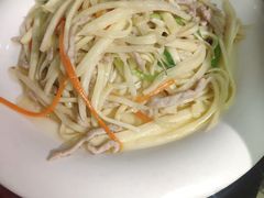 茭白炒肉丝-民间瓦缸煨汤館(嵩山路店)
