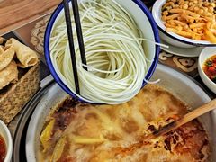 -顶上头·螺蛳火锅(五一新村店)