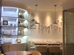-燕庭·纯燕窝·甜品下午茶(南京西路店)