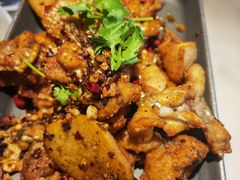 馋嘴香锅牛蛙-佬肥猫(国华广场店)