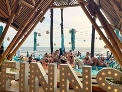-FINNS Beach Club