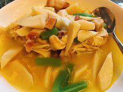 腌笃鲜-通安客栈中餐厅·何家小馆