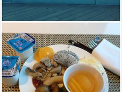 -苏州金鸡湖中茵皇冠假日酒店