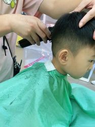 -爆米花儿童美发乐园