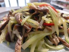 -天天向上素食餐厅(五台山店)