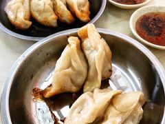 -黄阿姨锅贴大王(万航渡路店)