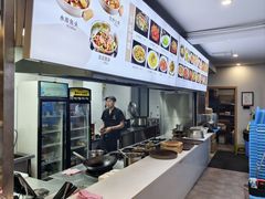 -九道菜有鸡鱼头(石鼓路店)