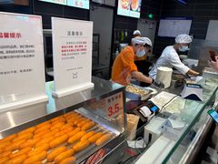 -胖东来生活广场(健康路店)