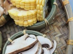 -慢丽江·云南野生菌土鸡锅(付家庄店)