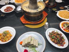 -铜锣湾·有麝自然香(渝北财富中心店)