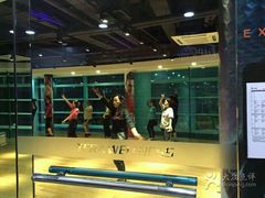 -一兆韦德健身(慧芝湖店)