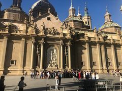 -皮拉尔圣母圣殿主教座堂