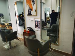 -艺格造型染发烫发