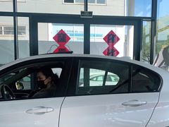 -上海宝信宝马4S店