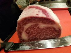 冷藏熟成射和牛现切眼肉-觅福里•熟成和牛餐厅
