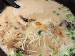 -Lia Cafe Bar Restaurant松山咖啡屋